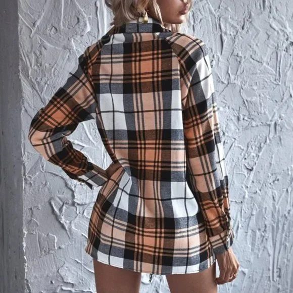 Plaid Button Casual Minimalist Top - Picture 4 of 5